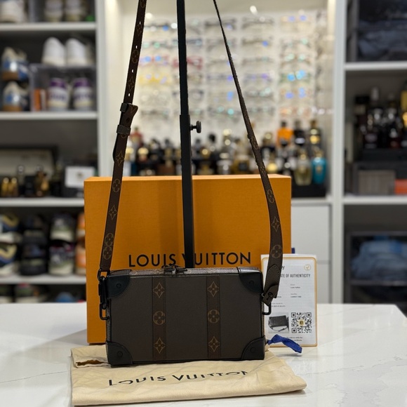 Louis Vuitton Soft Trunk FW20-21 Virgil Abloh - M30697 - Picture 1 of 10